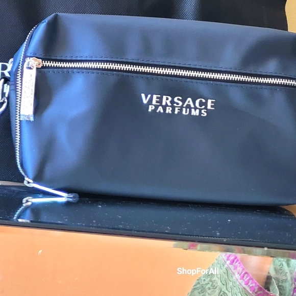 Versace - Picture 3 of 12
